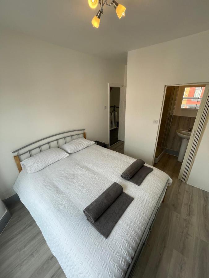 M&C Guest House Birkenhead Eksteriør bilde